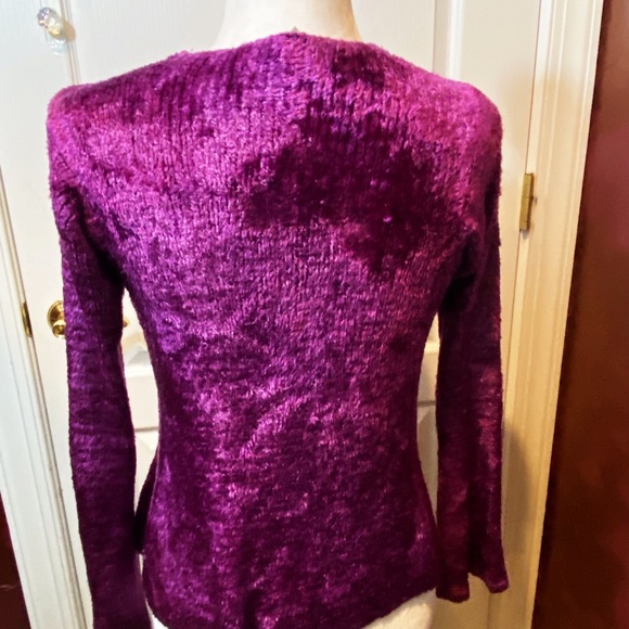 Vintage Sweater from Italy Gorgeous Purple Sweater - Picture 3 of 4